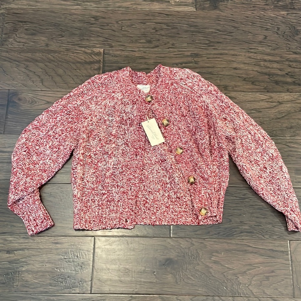 NWT Universal Thread button down sweater size M
